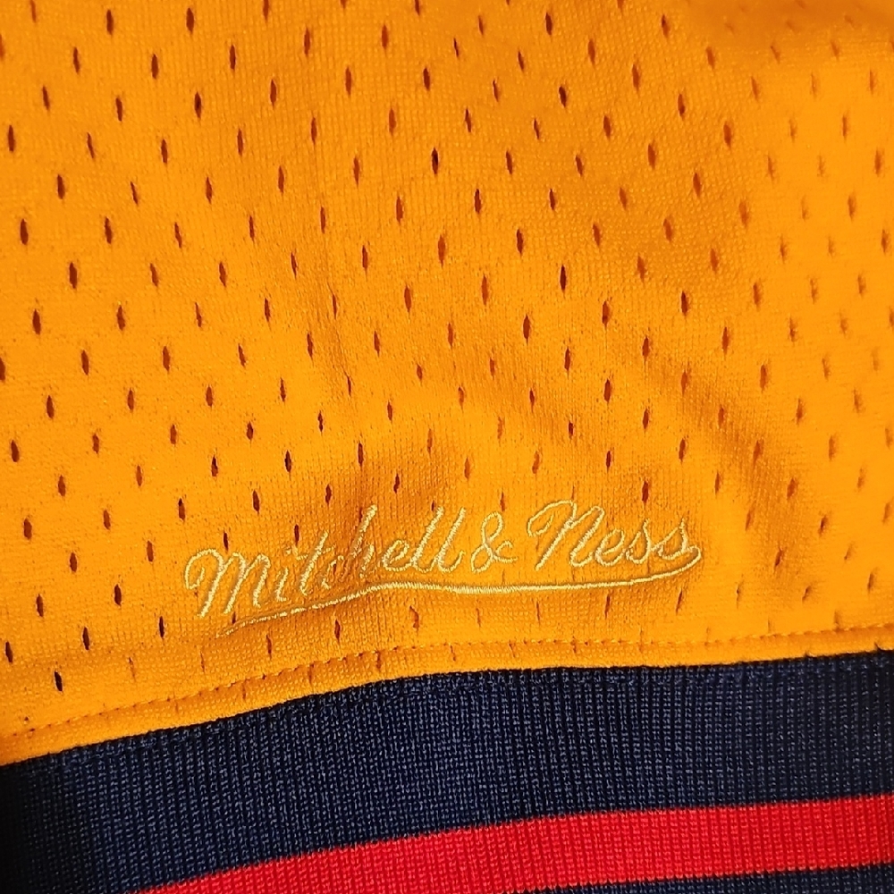 Mitchell & Ness Yellow San Francisco Jersey Warriors - Picture 4 of 6